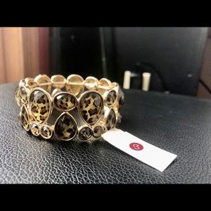 Pretty cheetah print bracelet